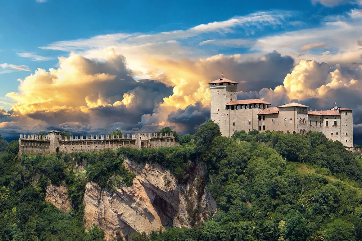 Rocca di Angera